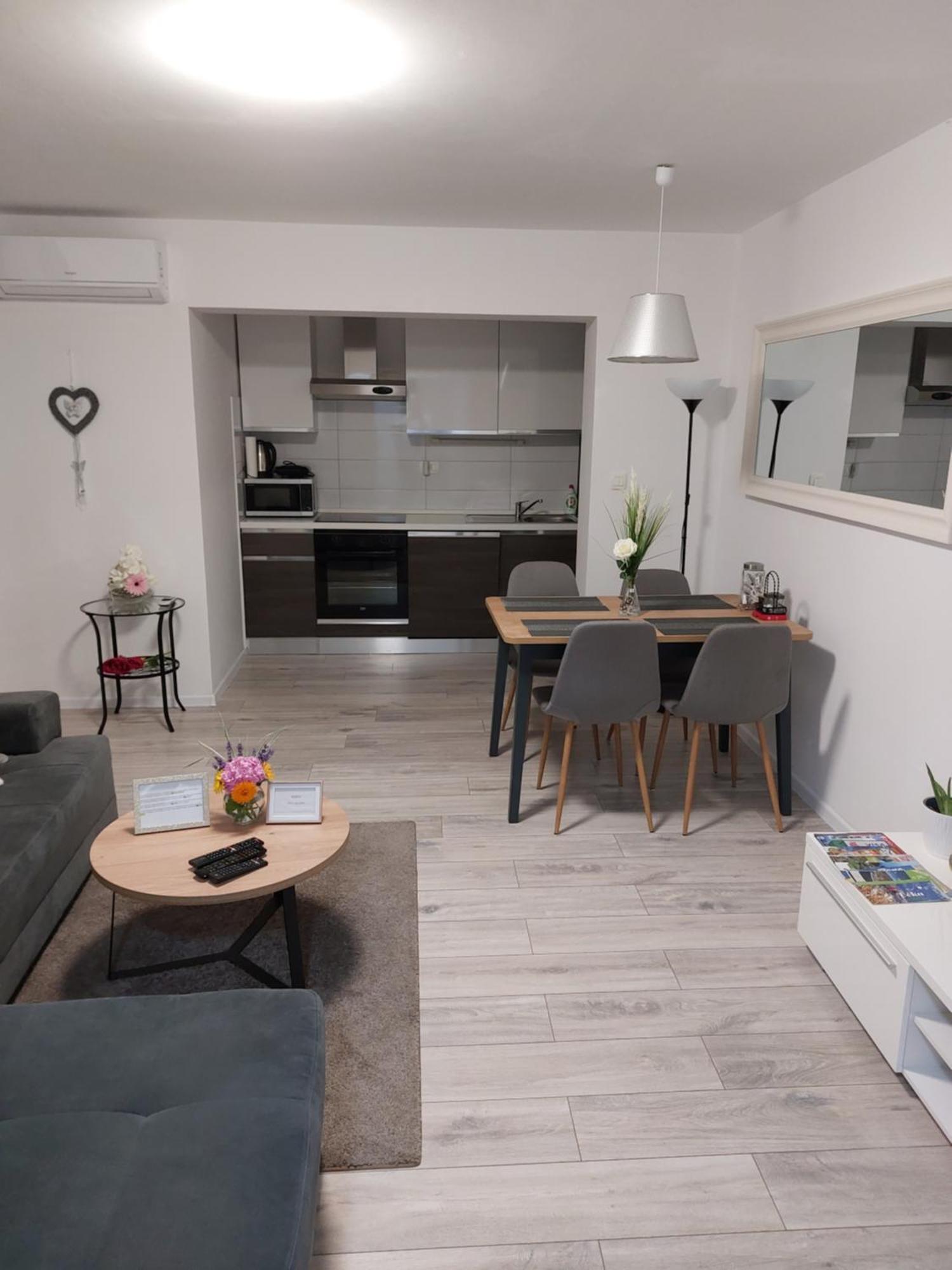 Two Bedroom Apartment Kastav Buitenkant foto